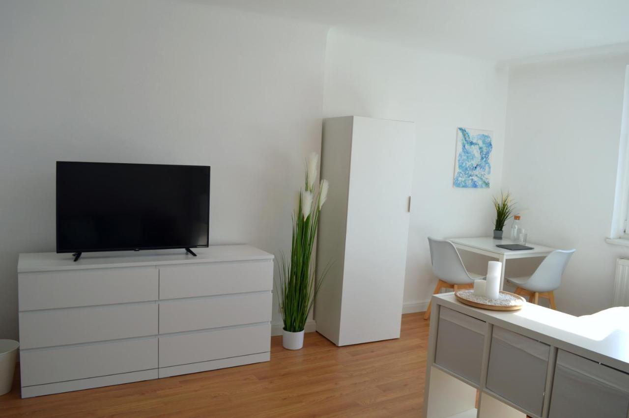 Gemutliches Studio Mit Blick Auf Die Ottakringer Brauerei Appartamento Vienna Esterno foto